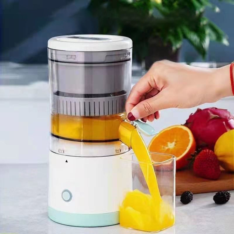 Electric Citrus Juicer : Ideal for juicing halved citrus fruits
